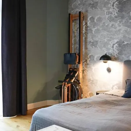 Lux Feeling Home: Zentral Und Stylish