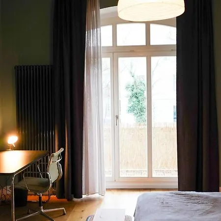 Lux Feeling Home: Zentral Und Stylish